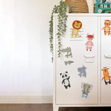 Lade das Bild in den Galerie-Viewer, MagWall™️ - Kreative Kinder-Magnettafel