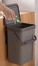 Lade das Bild in den Galerie-Viewer, Compost Bin