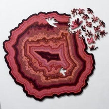 Lade das Bild in den Galerie-Viewer, Wooden Puzzle Geode