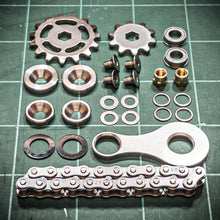 Lade das Bild in den Galerie-Viewer, Sprockets - Fahrradkette Fidget Spinner Spielzeug
