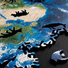Lade das Bild in den Galerie-Viewer, Wooden Puzzle Infinity
